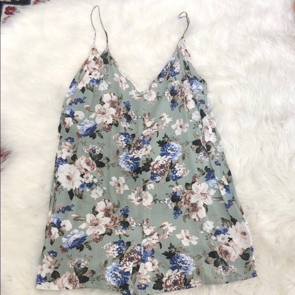 Floral romper!